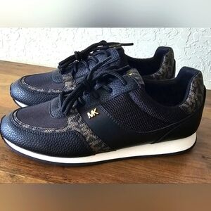 Michael Kors Women’s Monique Trainer Lace Up Sneakers size 6.5